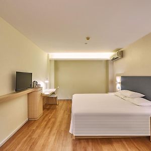 Queen Room Mainland Chinese Citizens